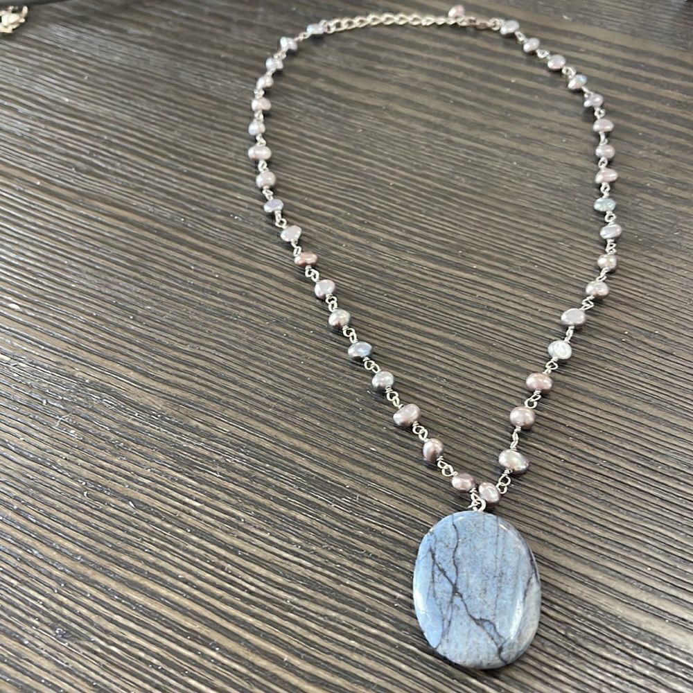 Beaded Stone Pendant Necklace 18”